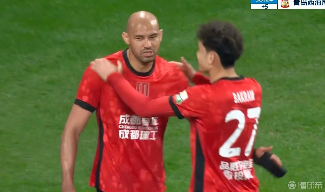 生日夜连进3球，费利佩时隔两年再次在中超上演帽子戏法